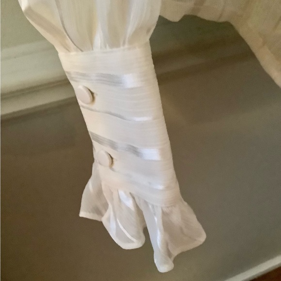 Ann Taylor LOFT Womens Ruffle Blouse Top sz 8 NWT Cream - Picture 3 of 4